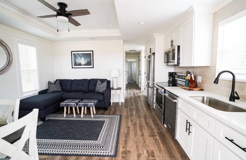 Freeport Cabaña | Short drive to the beautiful 30-A beaches!! Cozy Riverwalk Landing Cottage 6-F