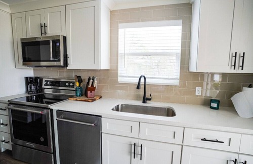 Freeport Cabaña | Short drive to the beautiful 30-A beaches!! Cozy Riverwalk Landing Cottage 6-F