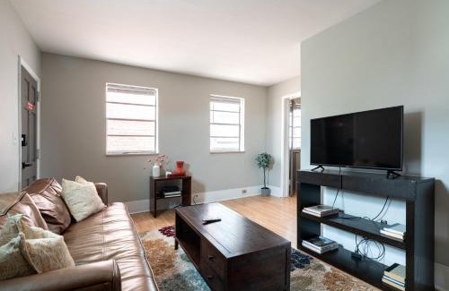 Victorian Village Casa | Short North Convention Private Parking Pets