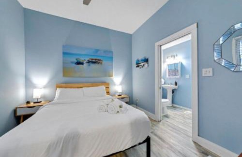 Victorian Village Casa | Short North - Convention - Queen Bed -Free Parking