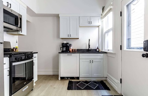 Victorian Village Casa | Short North Convention King Bed Free Parking