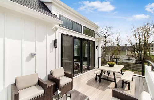 Italian Village Casa | Short North Convention Garage Parking