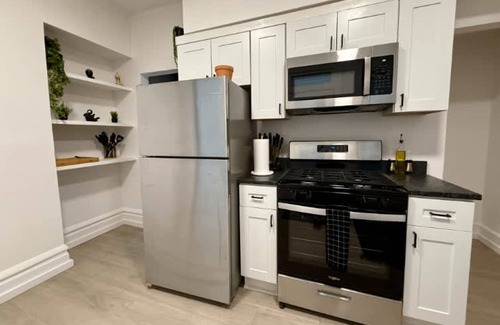 Victorian Village Casa | Short North Convention King Bed Free Parking