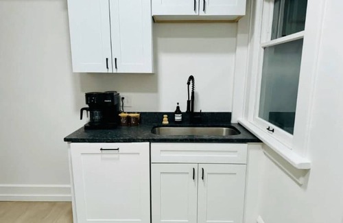 Victorian Village Casa | Short North Convention King Bed Free Parking