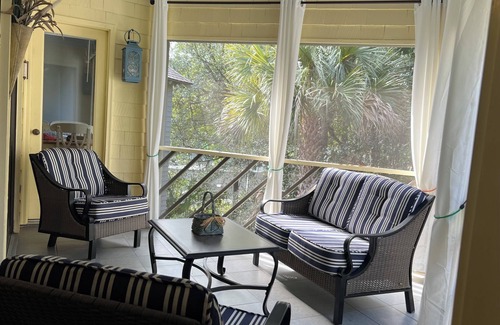 Kiawah Island Villa | Short, pleasant walk to the beach! Two bedrooms, two baths. Dogs OK.