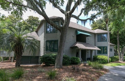 Kiawah Island Villa | Short, pleasant walk to the beach! Two bedrooms, two baths. Dogs OK.