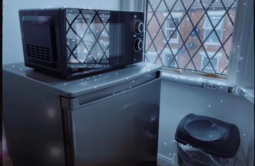 Kettering Apartamento | Short Stays Wi-Fi Parking Smart TVTea Coffee