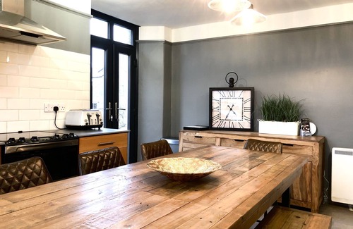 St Davids Apartamento | Short summer breaks available!!