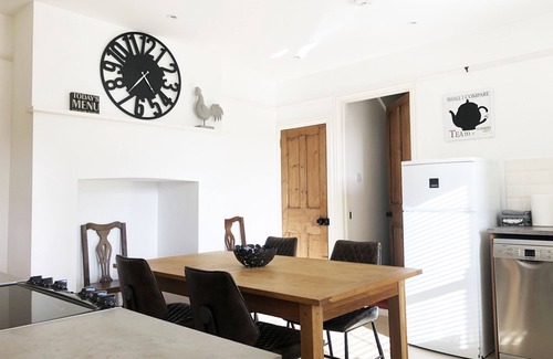 St Davids Apartamento | Short summer breaks available!!
