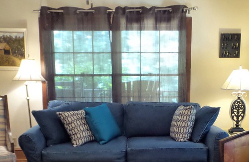 Bogart Casa | HERMOSO Y SECLADO 3 BR / 1B - $ 1650 / mes Corto plazo / mensual, EQUIPOS DE CONSTRUCCIÓN