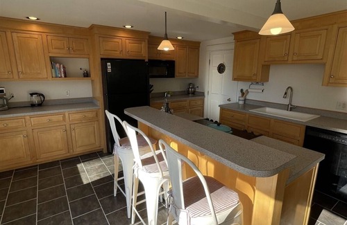 North Sebago Casa | Short walk to a large sandy beach on Sebago Lake.