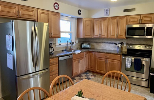 State College Casa | Short walk to Beaver Stadium and downtown!