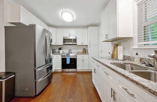 Hillsborough Casa | Renovated Home near Downtown Hillsborough