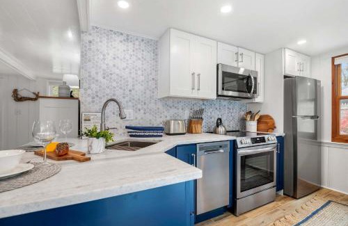 North Eastham Casa | Short Walk to Private Association Beach