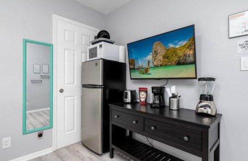 Wilton Manors Apartamento | Short Walk to Wilton Drive Apt5