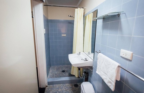 Shortland Hotel | Shortland Budget Accommodation