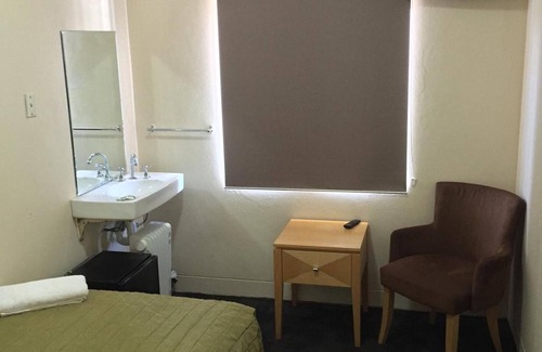 Shortland Hotel | Shortland Budget Accommodation