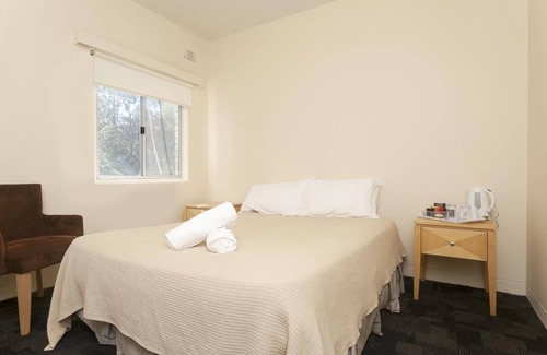Shortland Hotel | Shortland Budget Accommodation