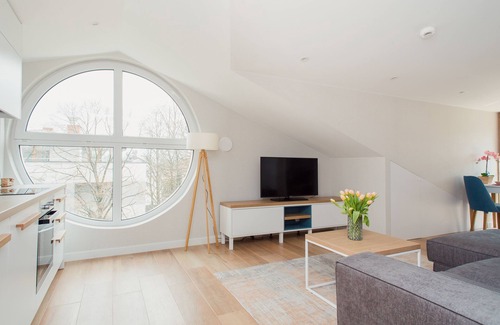 Wlochy Apartamento | ShortStayPoland Aparthotel
