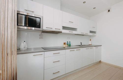 Wlochy Apartamento | ShortStayPoland Krakowska - B65