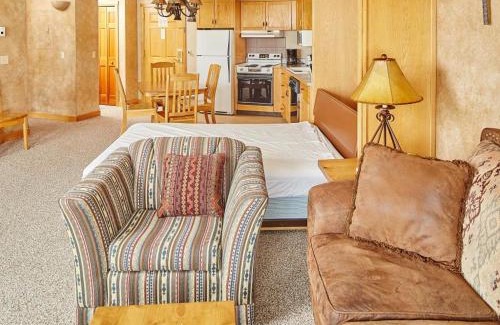 Big Sky Apartamento | Shoshone Condo 1957
