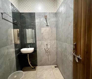 Sikar Hotel | Shree Krishnam Inn