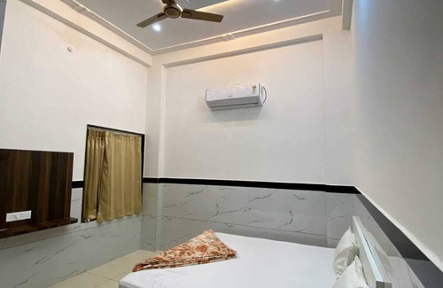 Khatu Hotel | Shree Radhe Radhe Palace