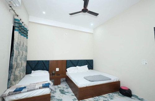 Mathura Hotel | Shri Bala ji Dham