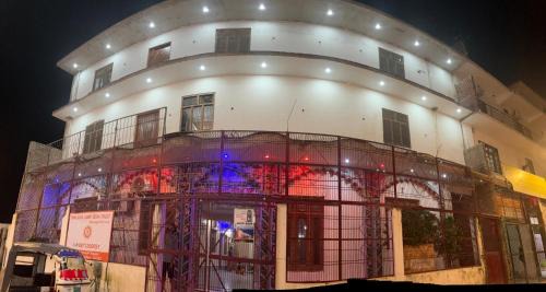 Faizabad Casa | Shri Ram Janki Ashram by Omji - 10 min walk to Hanuman Garhi temple