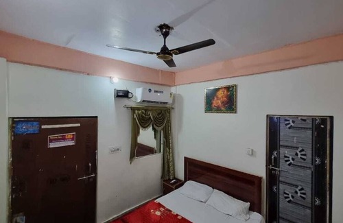 Mathura Hotel | Shri Yamuna Dham