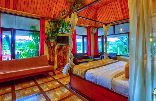 Bullawala Hotel | ShriGo Resort Pyramid Home Divine