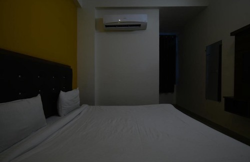 Bhanvarkuan Hotel | SHUBHSHREE RESIDENCY