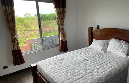 Cerro Plano Casa | Siéntase como en casa.