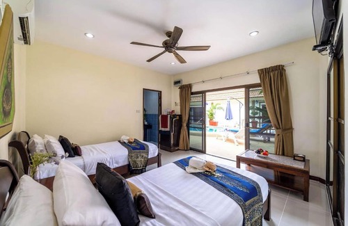 Bang Sare Hotel | Siam Court Hotel And Resort