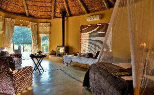 Kenton on Sea Cabina | Sibuya Game Reserve and Lodge