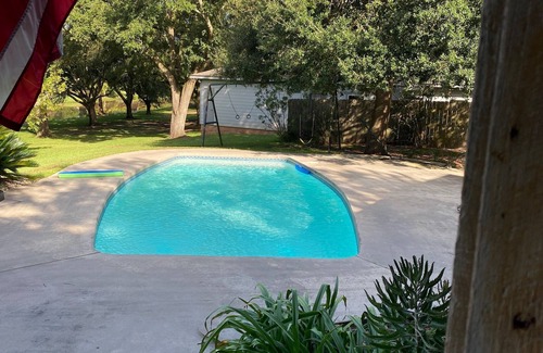 Breaux Bridge Apartamento | Side House en el estudio Bayou