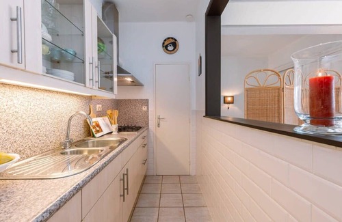 Knokke Apartamento | Beautiful Seaside Studio on the Promenade