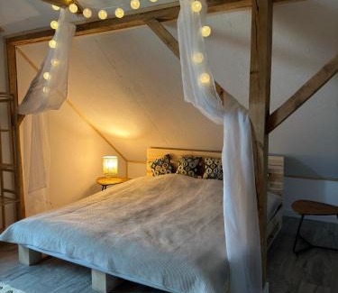 Drohiczyn Casa | Siedlisko Stara Poczta Podlasie z jacuzzi i dużym ogrodem