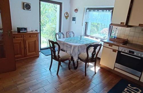 Velbert Apartamento | Siedlungshaus im Grünen