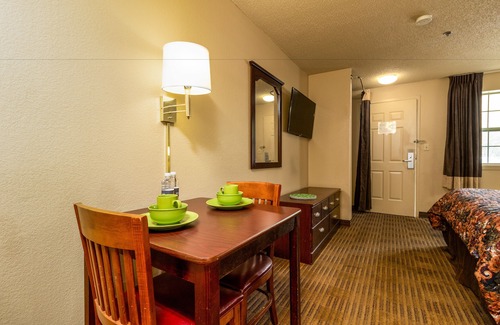 Ellendale Hotel | Siegel Select Memphis