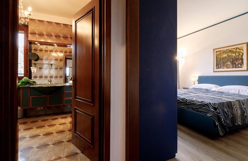 Ponte di Gabbiano Apartamento | Siena's Edge Apartment: Rustic Villa Charm