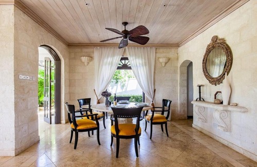 Westmoreland Villa | sienna