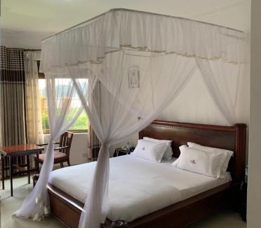 Entebbe Hotel | Sienna Beach and Safaris Hotel