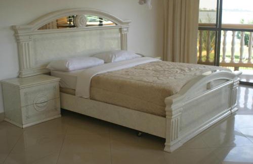 Entebbe Hotel | Sienna Beach and Safaris Hotel