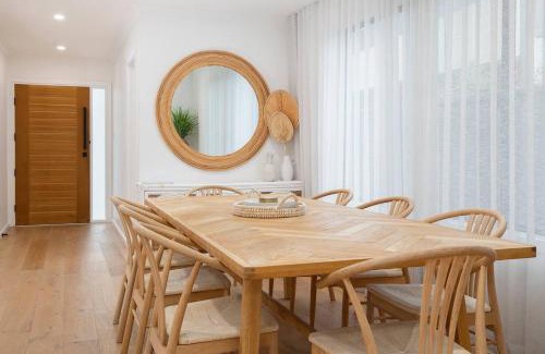 Merewether Heights Casa | Sienna Cove - Elegant Retreat near Merewether Beach