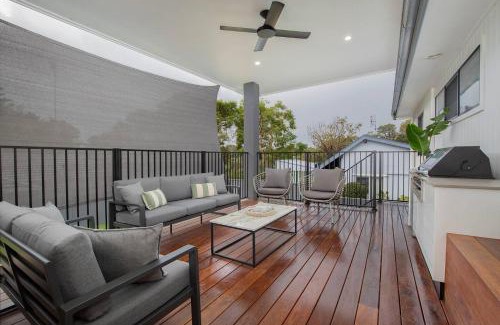Merewether Heights Casa | Sienna Cove - Elegant Retreat near Merewether Beach