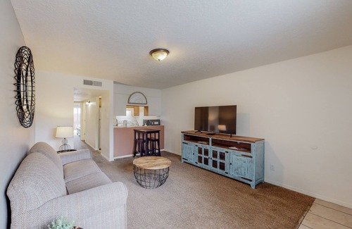 West Old Town Apartamento | Sienna Square, 2 QB, 1 BA, WIFI, Near Old Town
