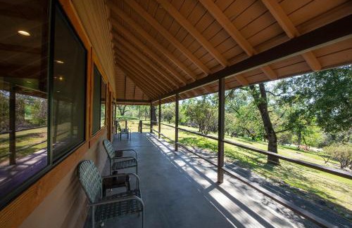 Oakhurst Casa | Sierra Base Camp
