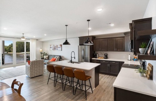 Camdenton Condominio | Sierra Bay Sweet Retreat - Two Pools & More!