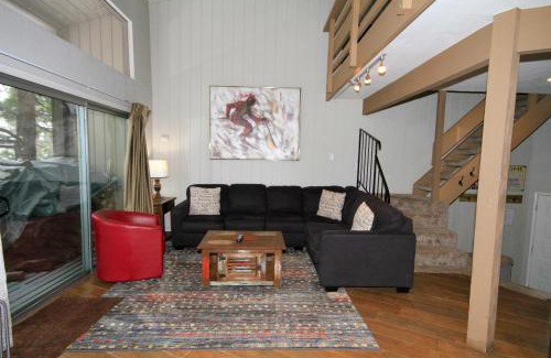 Mammoth Lakes Casa | Sierra Park Villas #03